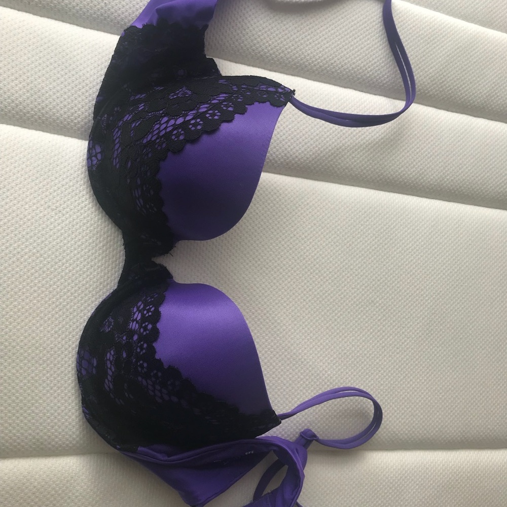 Victoria’s Secret Dami bra size 34B